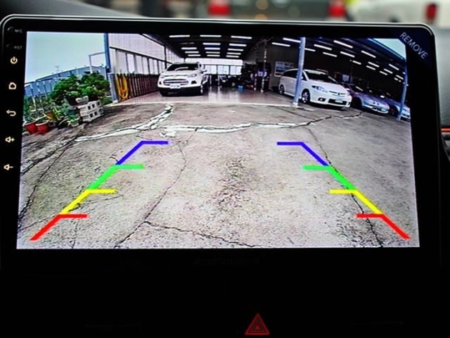 Toyota SIENTA  第12張相片