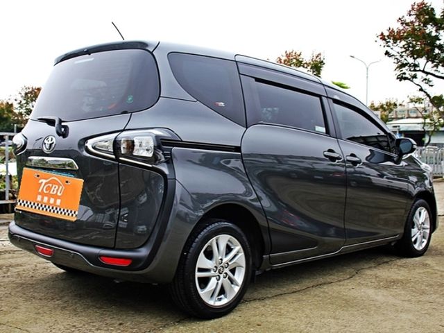Toyota SIENTA  第25張相片