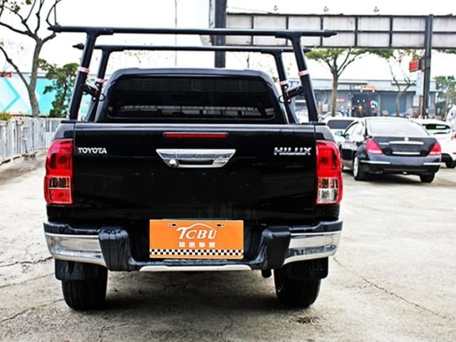 Toyota Hilux  第3張相片