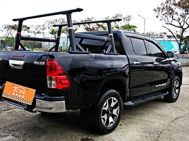 Toyota Hilux  第4張相片