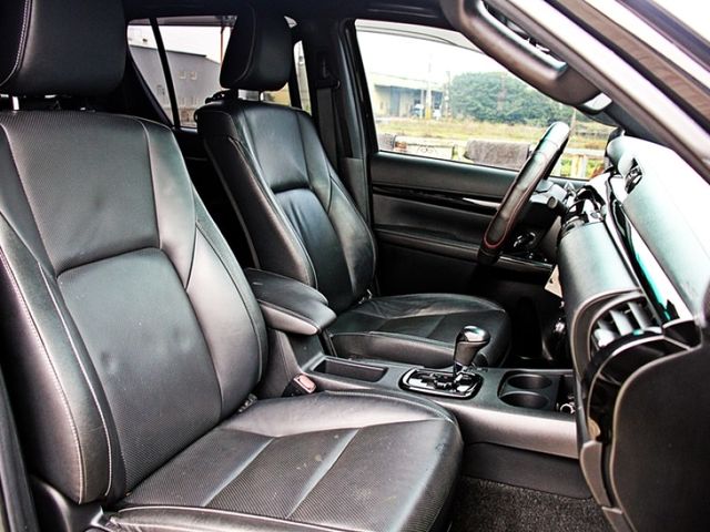Toyota Hilux  第12張相片
