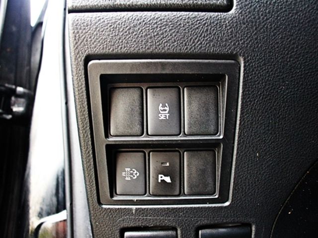 Toyota Hilux  第21張相片