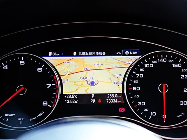 Audi A6  第8張相片
