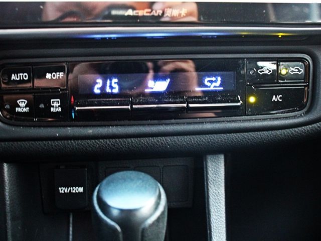 Toyota ALTIS  第20張相片