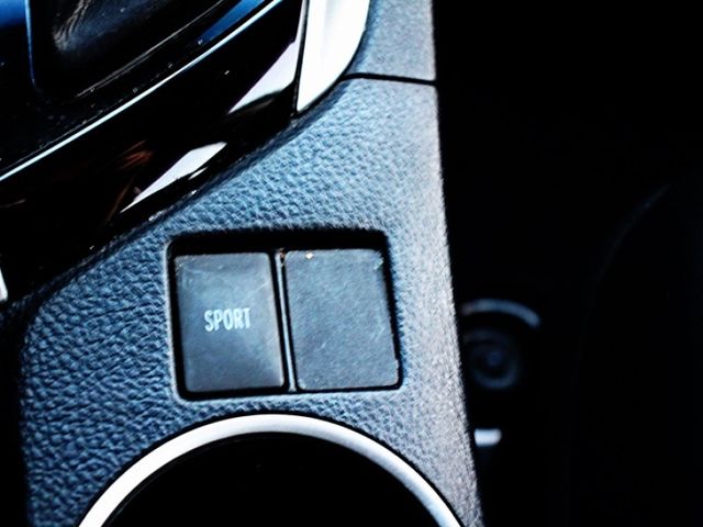 Toyota ALTIS  第21張相片