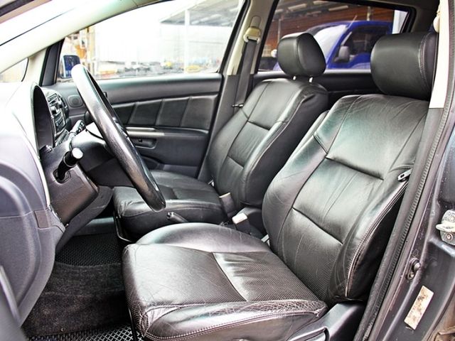 Toyota Wish  第10張相片