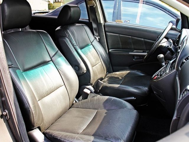 Toyota Wish  第11張相片