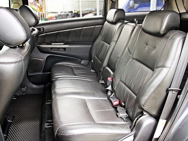 Toyota Wish  第12張相片