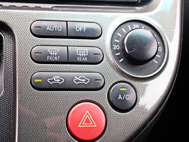 Toyota Wish  第17張相片