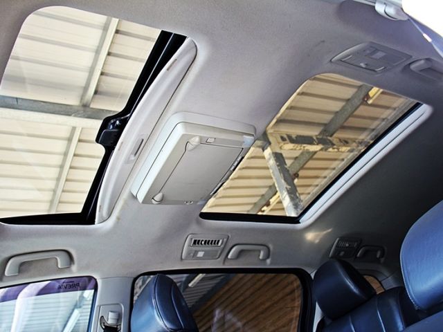 Toyota Previa  第25張相片