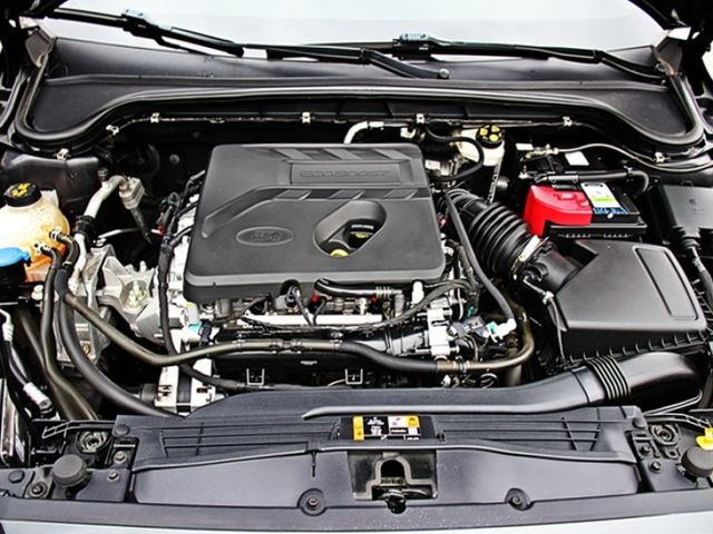 超帥絕版美車 美女闆娘一手車原廠保養無煙車 Boss音響 電動椅 自動輔助駕駛 車道徧移 I-Key 互聯網影音系統 盲點偵測 抬頭顯示器 防滑系統 霧燈 鋁圈  前後雷達內外氣氛超美 全車檢查整備完成無漏油待修???? 全額貸款低利分期輕鬆入主 SAVE認證美車 車況超優  歡迎來店賞車試乘  第6張相片