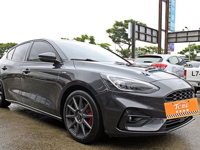 超帥絕版美車 美女闆娘一手車原廠保養無煙車 Boss音響 電動椅 自動輔助駕駛 車道徧移 I-Key 互聯網影音系統 盲點偵測 抬頭顯示器 防滑系統 霧燈 鋁圈  前後雷達內外氣氛超美 全車檢查整備完成無漏油待修???? 全額貸款低利分期輕鬆入主 SAVE認證美車 車況超優  歡迎來店賞車試乘  第7張相片