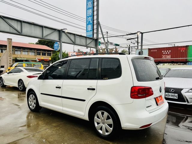 Volkswagen 福斯 Touran  第3張相片