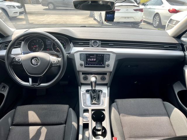 Volkswagen 福斯 Passat  第3張相片