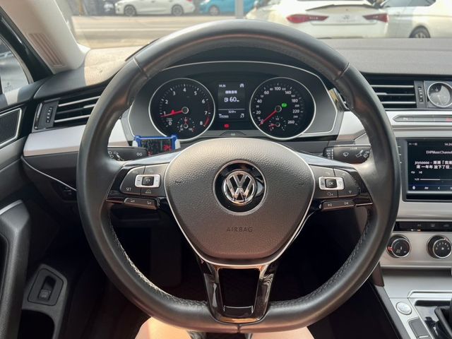 Volkswagen 福斯 Passat  第10張相片