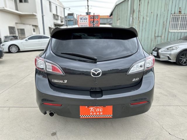 Mazda Mazda3  第8張相片