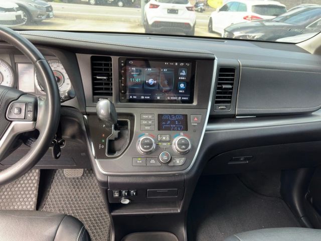 Toyota Sienna  第2張相片