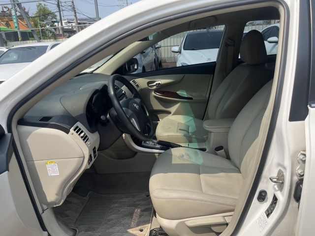 Toyota ALTIS  第2張相片