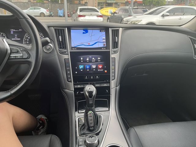 Infiniti Q50  第11張相片