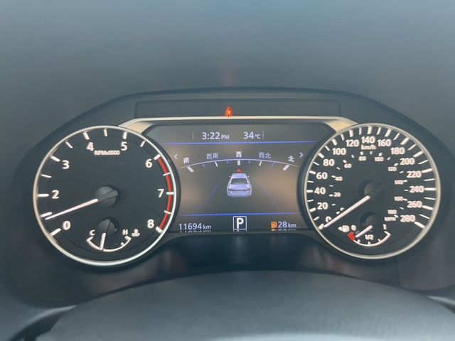 Nissan Altima  第12張相片