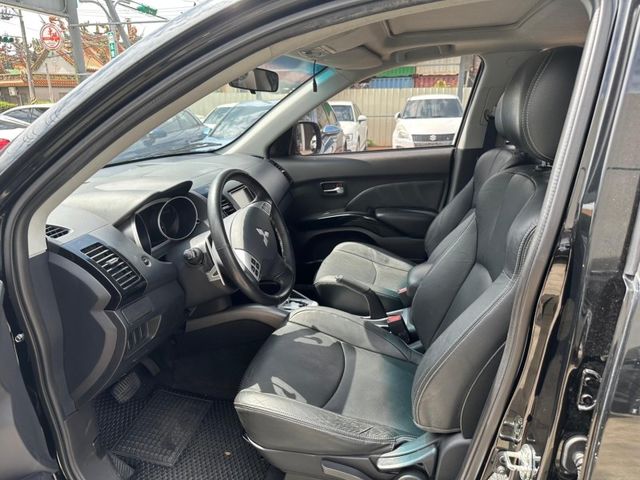 Mitsubishi Outlander  第10張相片