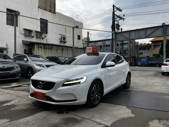 Volvo V40  第1張相片