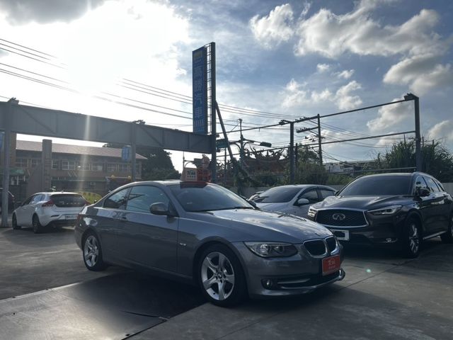 BMW/ 寶馬 320i  第2張相片