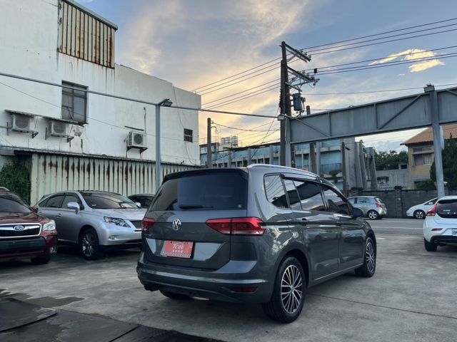Volkswagen 福斯 Touran  第4張相片