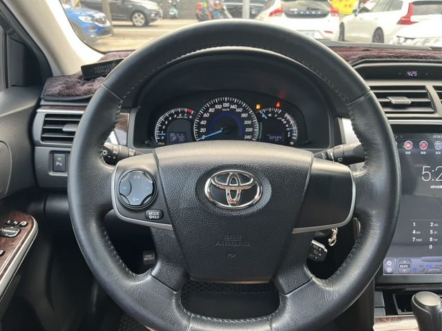 2016 TOYOTA CAMRY 僅跑9萬  第7張相片