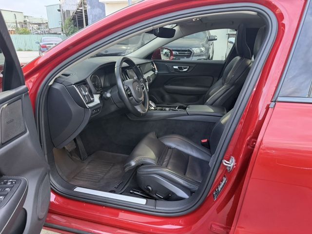 Volvo S60  第10張相片