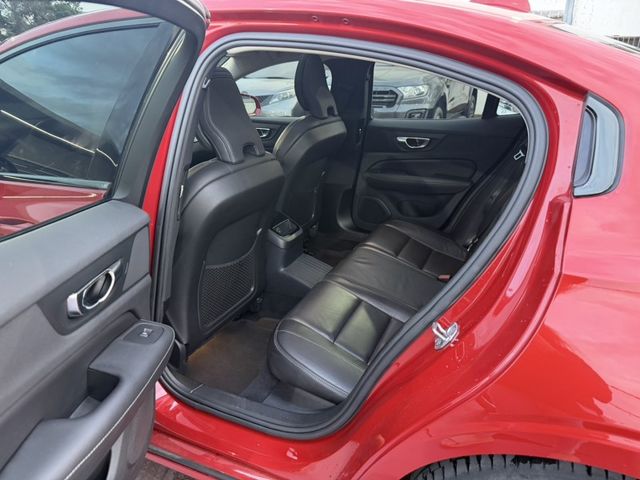 Volvo S60  第11張相片