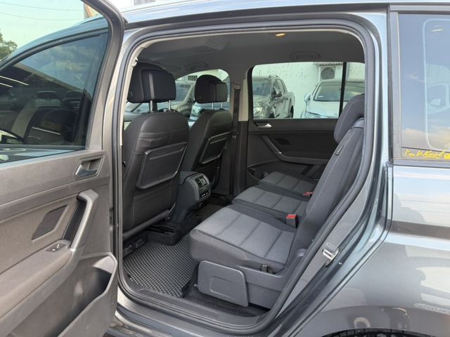 Volkswagen 福斯 Touran  第3張相片