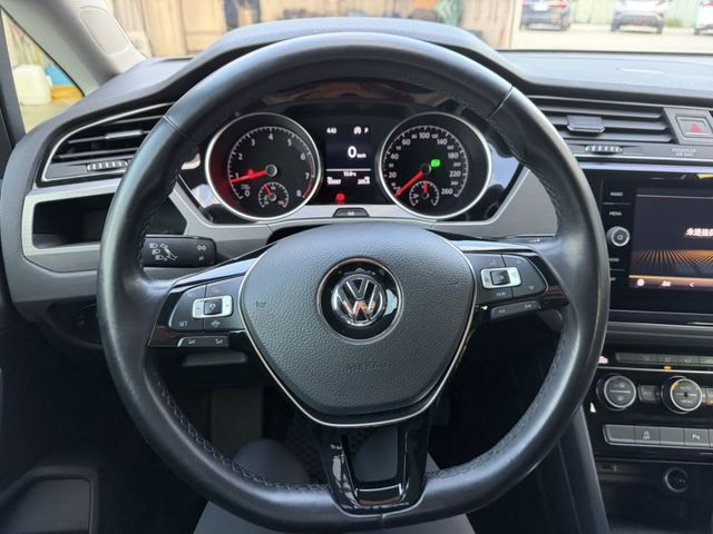 Volkswagen 福斯 Touran  第10張相片