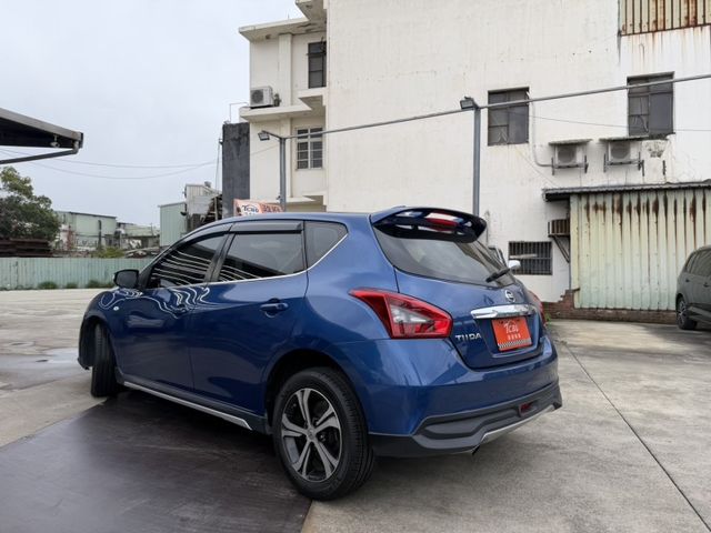 Nissan Tiida  第5張相片