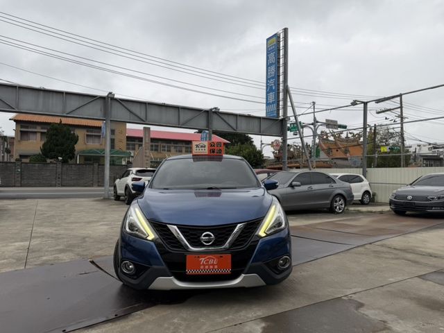 Nissan Tiida  第9張相片