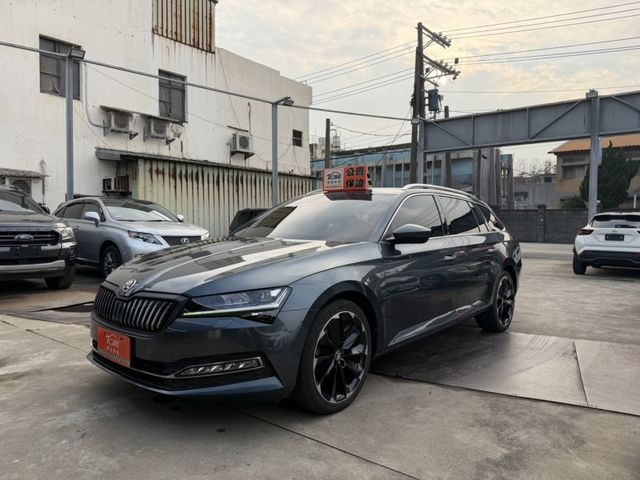 Skoda Superb  第4張相片