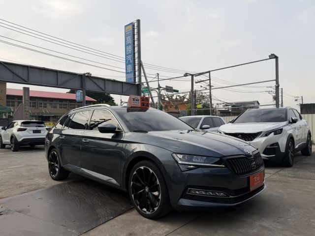 Skoda Superb  第8張相片