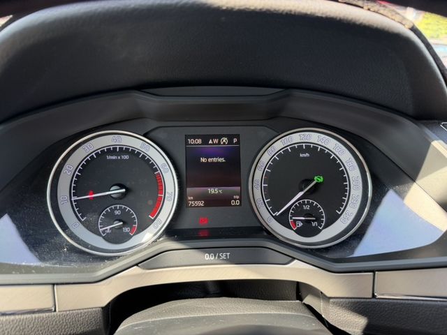 Skoda Superb  第1張相片