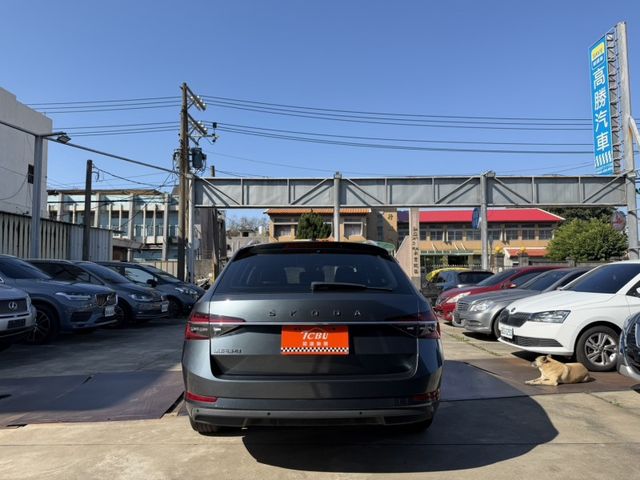 Skoda Superb  第6張相片