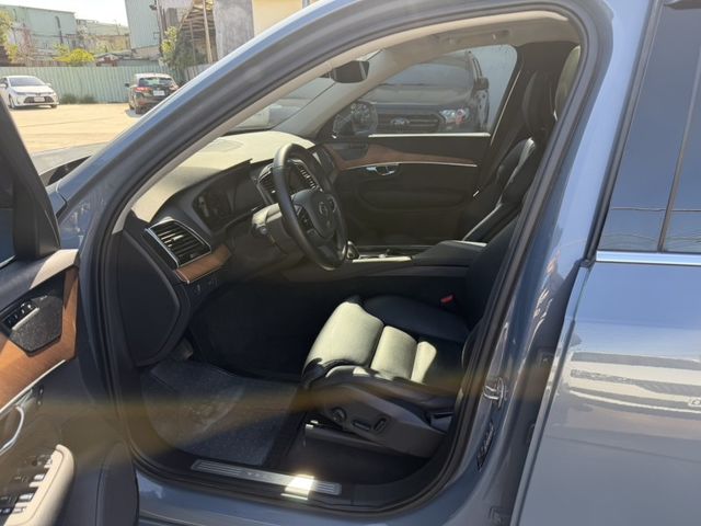 Volvo XC90  第13張相片