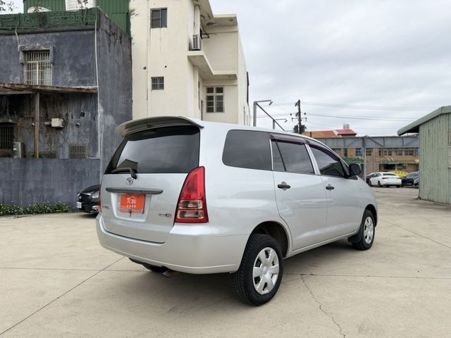 Toyota Innova  第7張相片