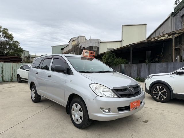 Toyota Innova  第8張相片