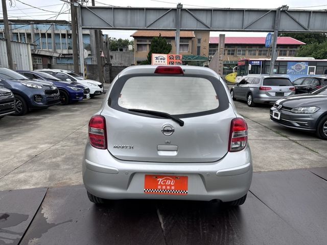 Nissan March  第7張相片