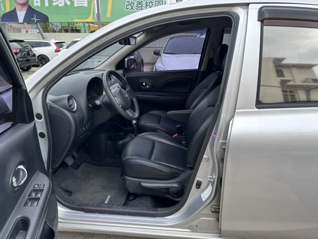 Nissan March  第11張相片