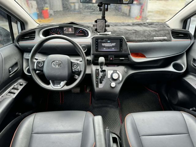 Toyota SIENTA  第2張相片