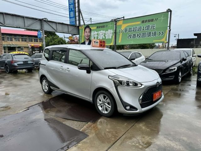 Toyota SIENTA  第6張相片