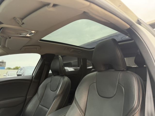 Volvo V40  第4張相片