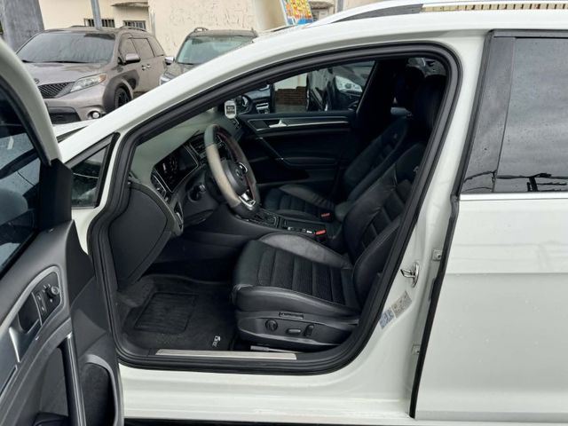 Volkswagen 福斯 Golf  第1張相片