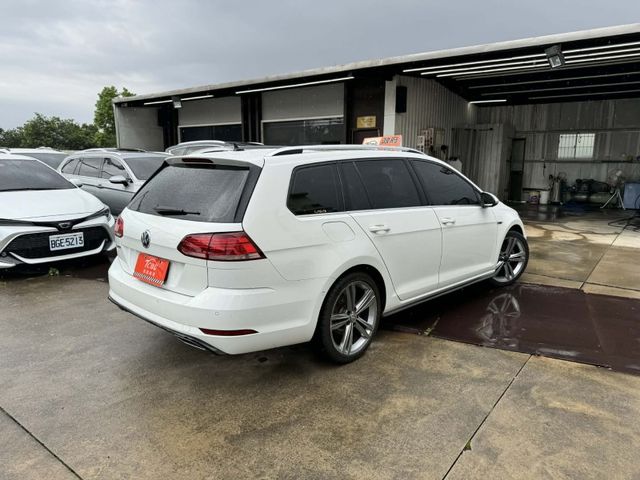 Volkswagen 福斯 Golf  第8張相片