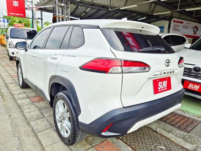 原鈑件 里程保證 原廠保固中 認證美車  ACC跟車 自動緊急剎車 車道偏離警示 挑高車室設計  第4張相片
